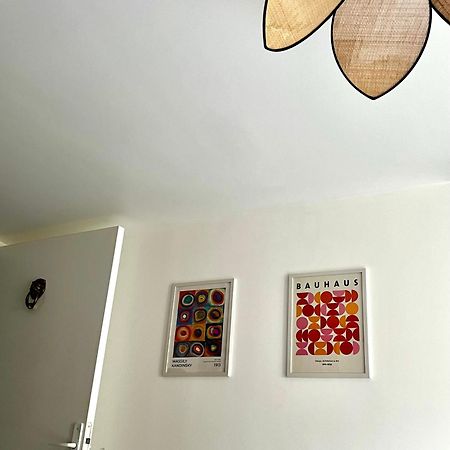 Chambre Dans Maison Meuliere Avec Jardin Chelles  Buitenkant foto